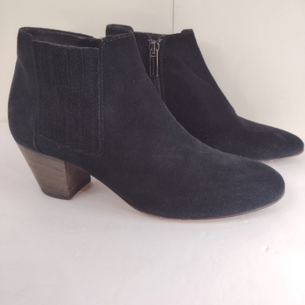 AQUATALIA Vero Cuoio Women's black Italian booties size (8)